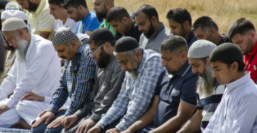 British Muslims Denounce Anti-Semitism In Ad